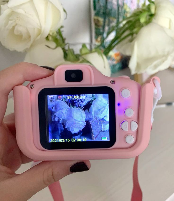 Aesthetic Digital Camera – HD Lens with & Rechargeable Battery